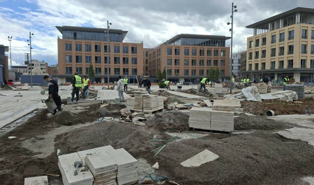 Adıyaman'da, eski 56 Evler ile İsias Otel'in bulunduğu ve günümüzde