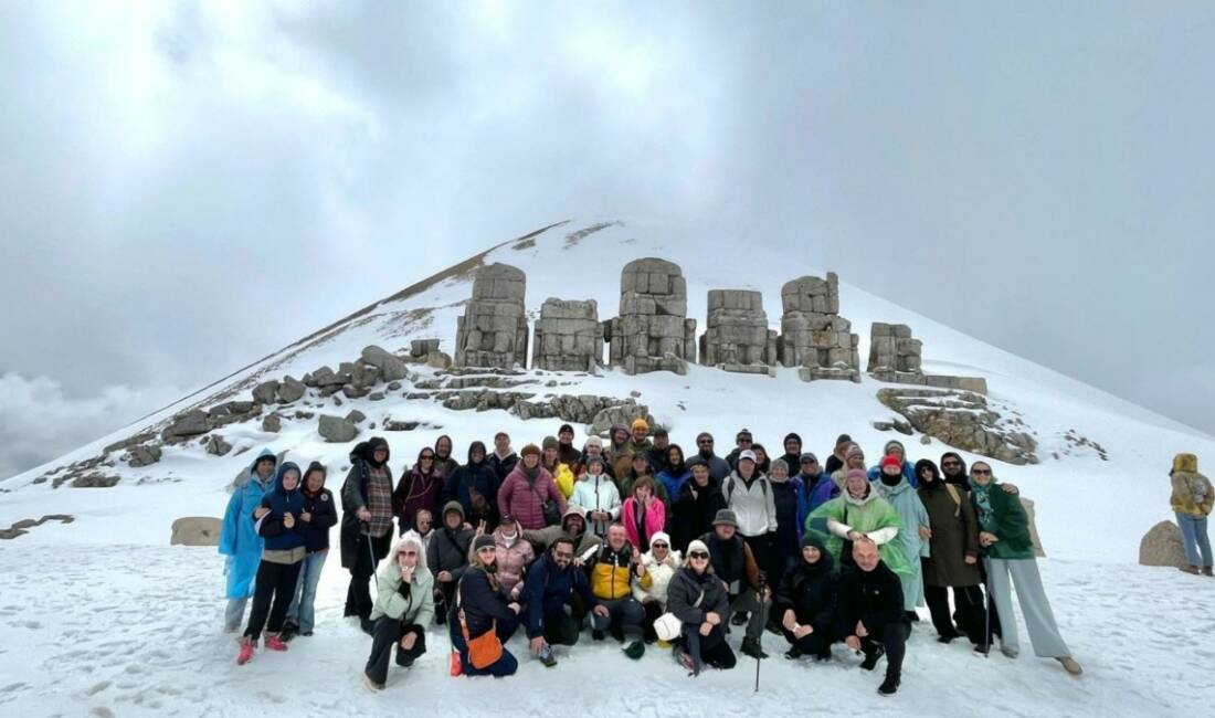 UNESCO Dünya Kültür Mirası Listesi'nde yer alan Nemrut Dağı'na 12