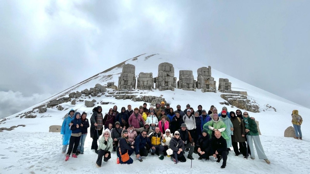UNESCO Dünya Kültür Mirası Listesi'nde yer alan Nemrut Dağı'na 12