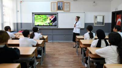 Millî Eğitim Bakanlığınca, kadrolu öğretmenlerin il içi isteğe bağlı yer