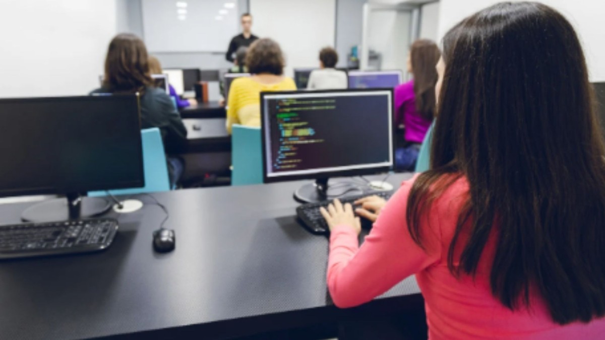 Avrupa Birliği finansmanıyla yürütülen ENHANCER PRO Projesi kapsamında girişimcilere yönelik