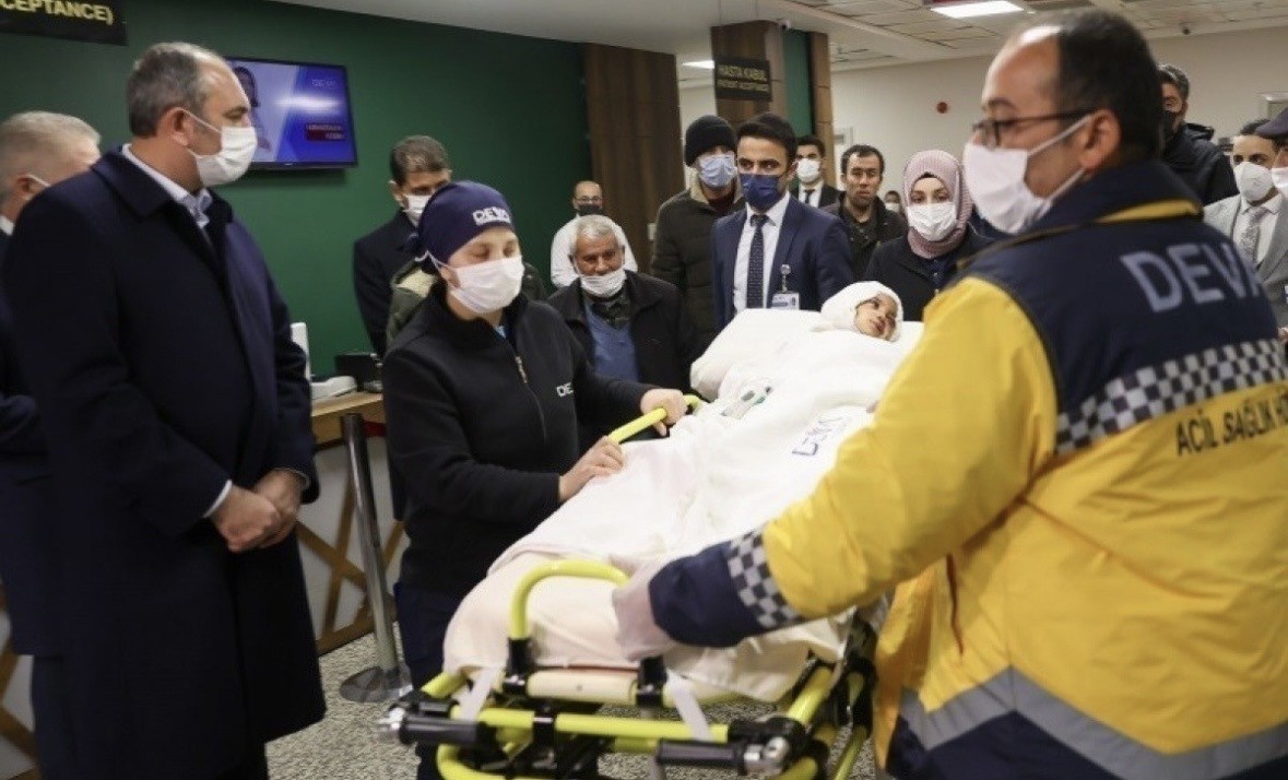 Gaziantep’te 4 yaşındaki Asiye Ateş’in iki pitbull cinsi köpeğin saldırısına