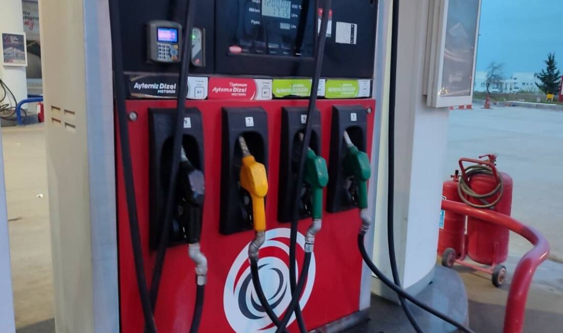 Motorine yapılan 4,04 TL'lik indirimin ardından fiyatlar sabit seyrederken, Adıyaman