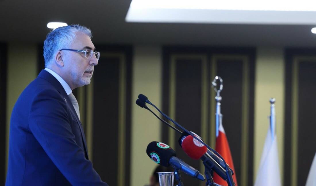 Çalışma ve Sosyal Güvenlik Bakanı Vedat Işıkhan, Ulusal Kanser Haftası'nda