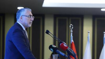 Çalışma ve Sosyal Güvenlik Bakanı Vedat Işıkhan, Ulusal Kanser Haftası'nda