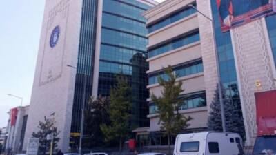 Bursa Büyükşehir Belediye Başkanı Mustafa Bozbey'in tutuklanarak görevden uzaklaştırılmasının ardından