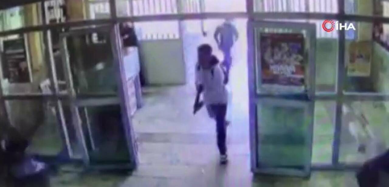 Şanlıurfa’nın Siverek ilçesinde liseye yapılan ve 16 kişinin yaralandığı silahlı