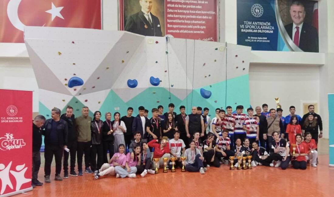 Adıyaman’da düzenlenen Gençler Sportif Tırmanış İl Yarışmaları, yoğun katılım ve