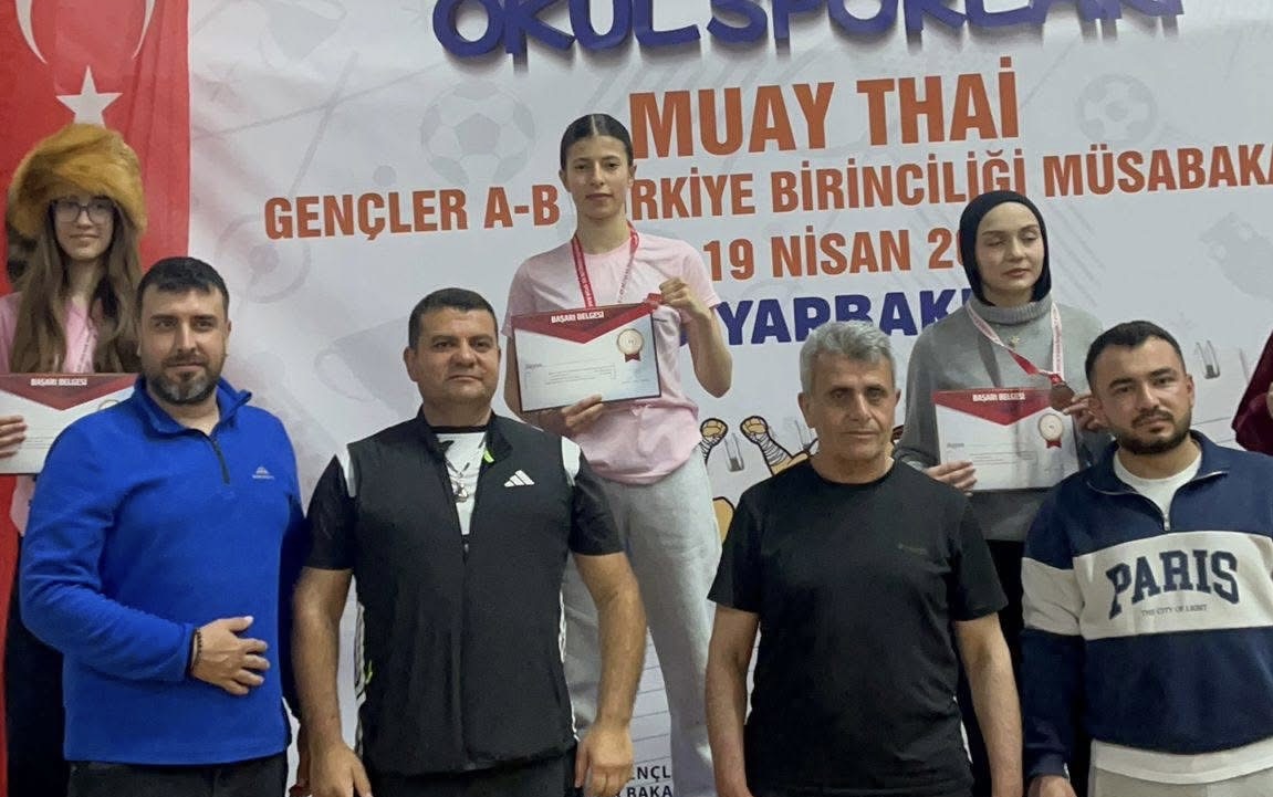 Adıyaman’ın Besni ilçesinden 02 Do-Kan Spor Kulübü sporcusu Berfin Polat,