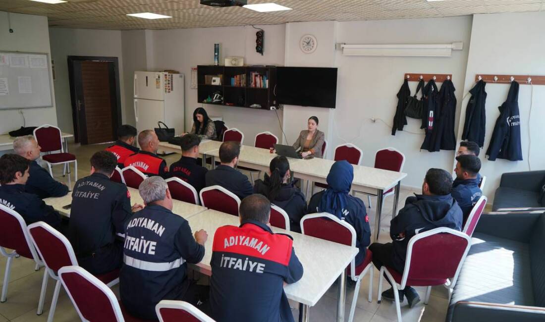 Adıyaman Belediyesi İtfaiye Müdürlüğü’nde görev yapan personele, İş Sağlığı ve
