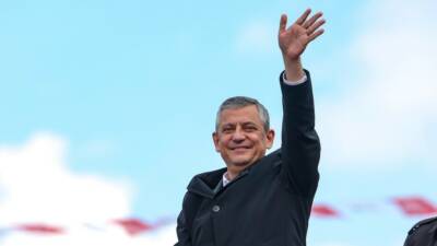 Cumhuriyet Halk Partisi Genel Başkanı Özgür Özel, siyasi etik yasası