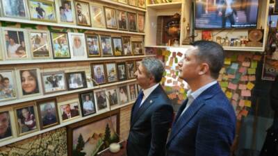 AK Parti Adıyaman Milletvekili Mustafa Alkayış, İl Başkanı Ekrem Çadır,