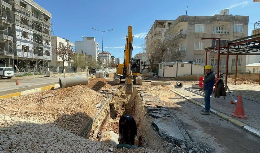 Adıyaman Belediyesi, değişken hava şartlarına rağmen saha çalışmalarını planlı ve