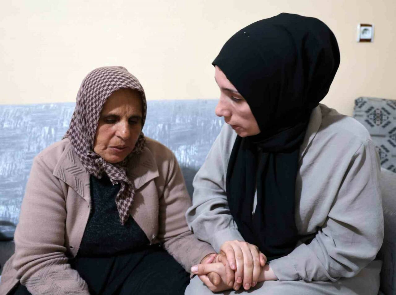 Tunceli’de Gülistan Doku, Siirt’te Mekiye Akyel’in kaybolduktan sonra cansız bedenlerine