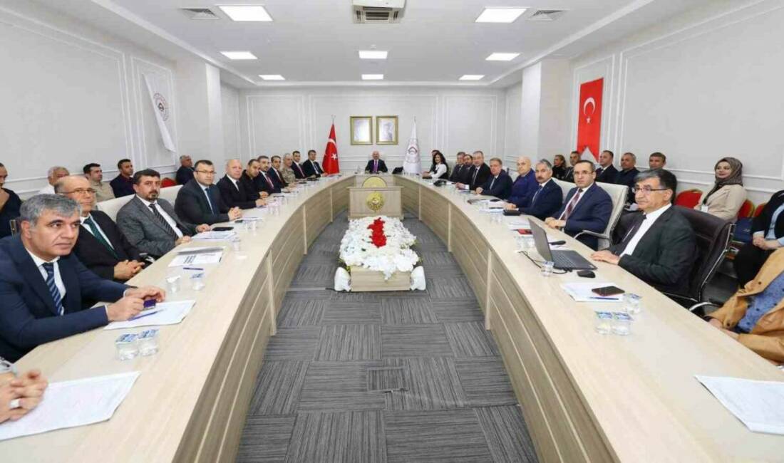 Adıyaman’da uyuşturucu ve bağımlılıkla mücadele kapsamında yürütülen çalışmaların ele alındığı