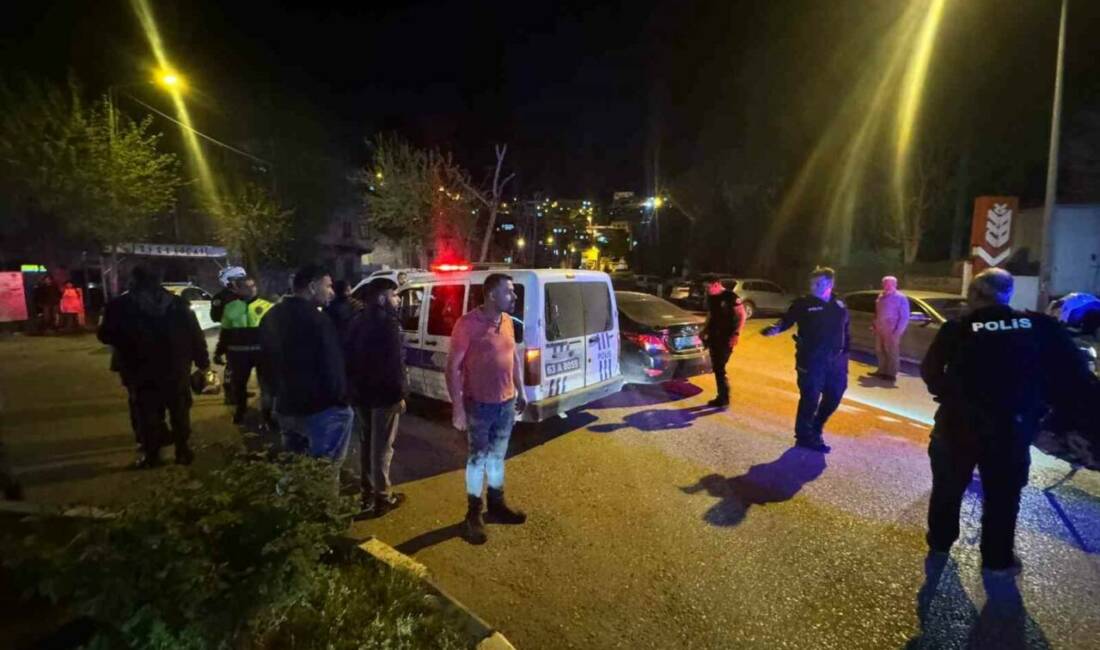 Şanlıurfa’nın Birecik ilçesinde 2 kişi arasında çıkan bıçaklı kavga, polisin