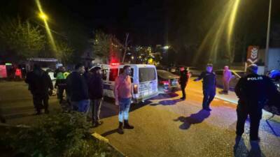 Şanlıurfa’nın Birecik ilçesinde 2 kişi arasında çıkan bıçaklı kavga, polisin