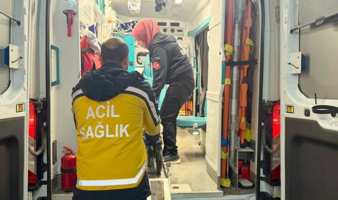 Adıyaman’da kontrolden çıkarak devrilen motosikletin sürücüsü ağır yaralandı.