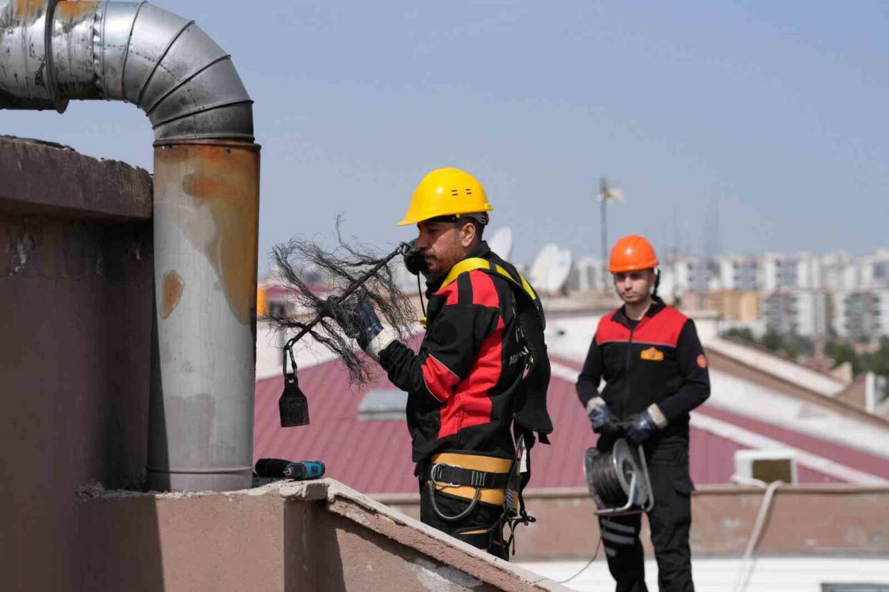 Diyarbakır Büyükşehir Belediyesi, geliştirdiği dijital takip sistemiyle bacaları düzenli olarak