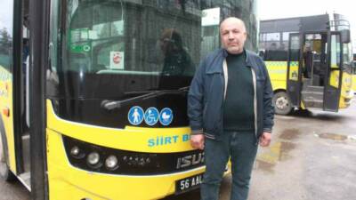 Siirt’te belediye otobüsünde fenalaşan yolcuyu hastaneye ulaştıran şoför Abdulhakim Ekinci,