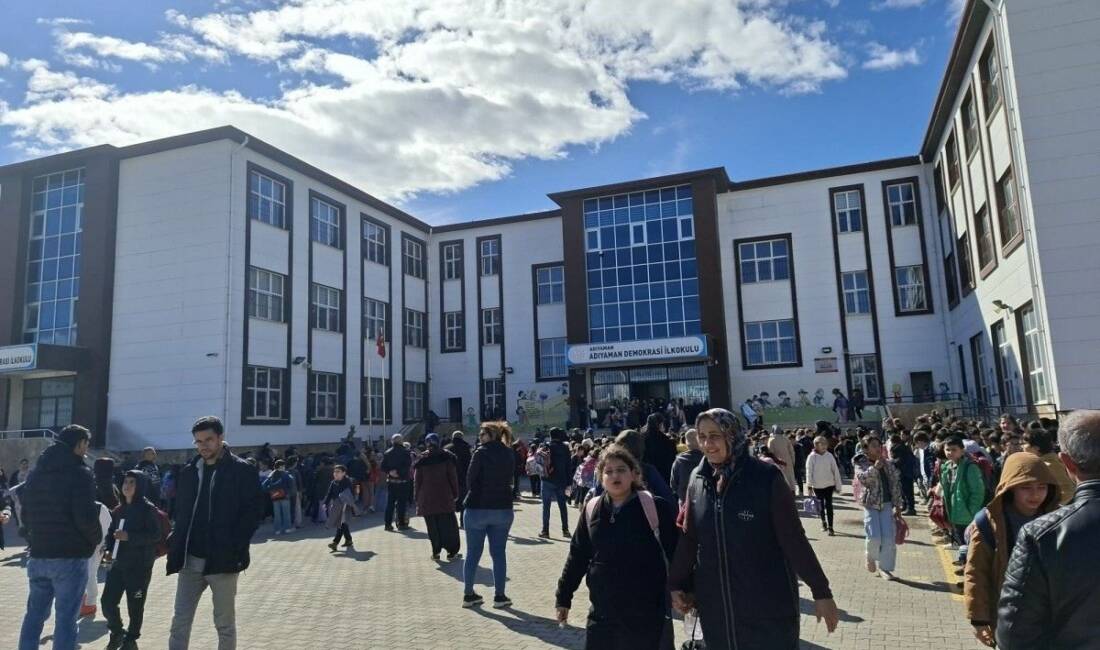 Kahramanmaraş ve Şanlıurfa illerinde yaşanan üzücü okul saldırılarının ardından bakanlıklar