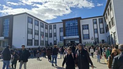 Kahramanmaraş ve Şanlıurfa illerinde yaşanan üzücü okul saldırılarının ardından bakanlıklar