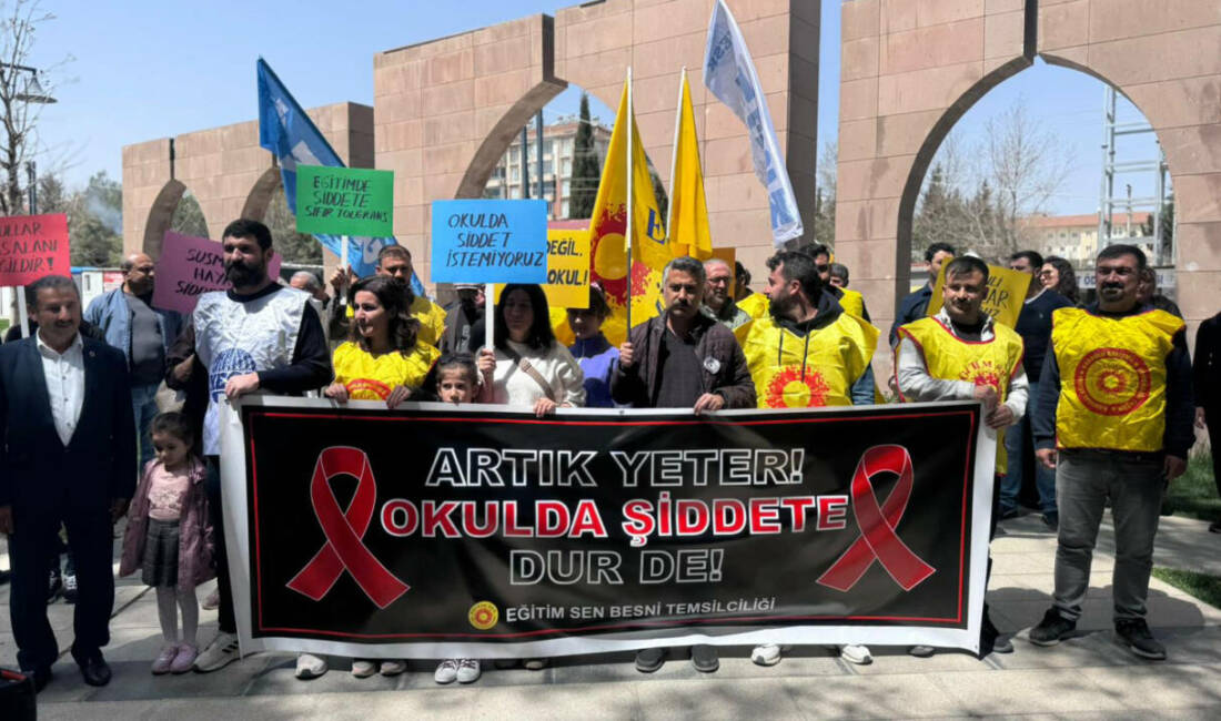 Adıyaman’ın Besni ilçesinde Eğitim Sen tarafından Siverek’te yaşanan lise saldırısına