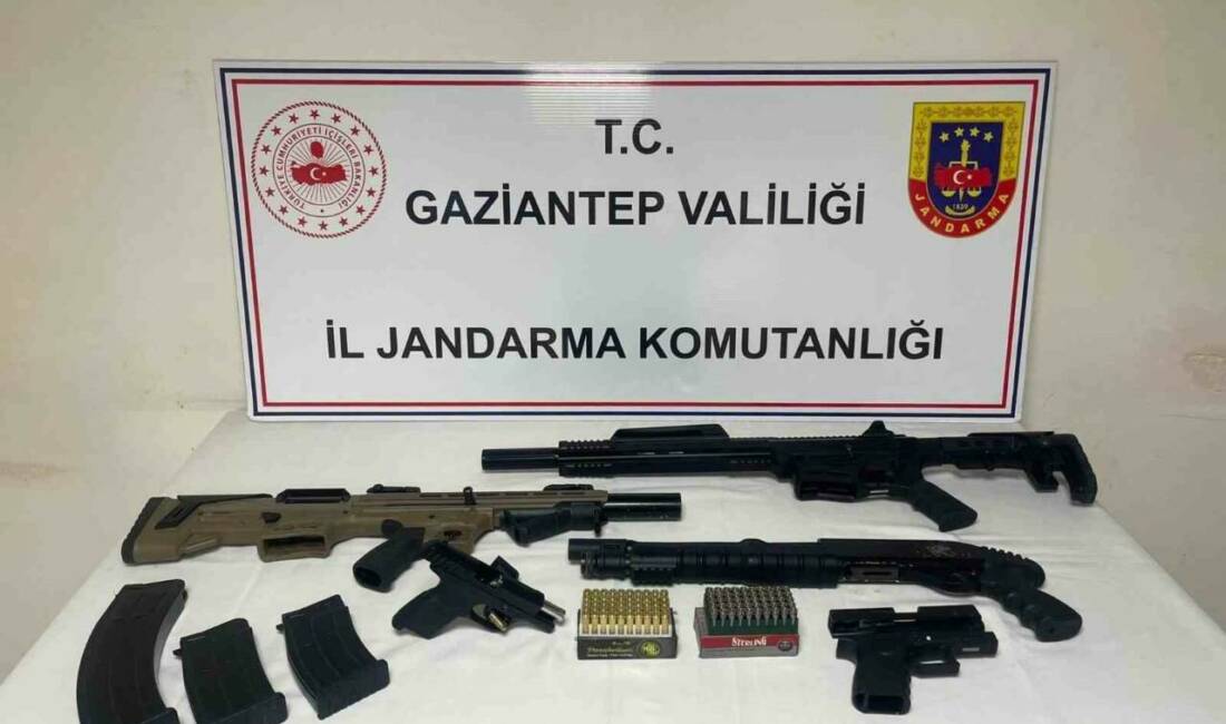 Gaziantep'te jandarma ekipleri, son bir ayda gerçekleştirdiği operasyonlarda 23 ruhsatsız