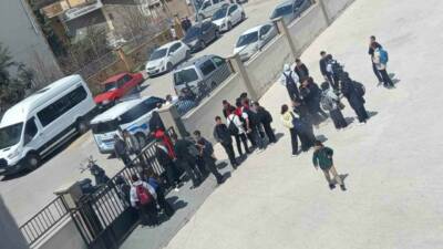 Gaziantep’te kimliği belirsiz 4 şüpheli, bir liseye gelip okul bahçesinden