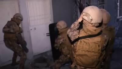 Gaziantep’te bilişim sistemlerinin kullanılması suretiyle dolandırıcılık yapan ve banka hesaplarında