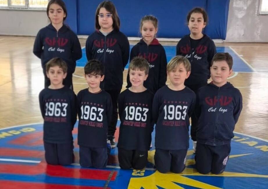 Gaziantep Kolej Vakfı Özel Okulları öğrencileri akademik başarılarını sosyal, kültürel