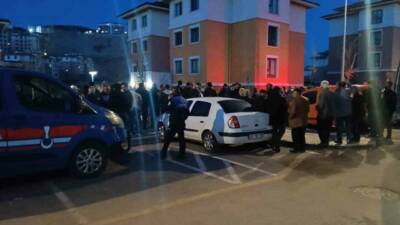 Adıyaman’ın Gölbaşı ilçesinde güvercin besleyen şahıs merdiven boşluğuna düşerek hayatını