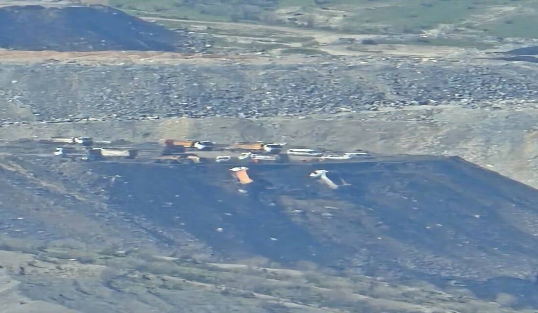 Şırnak’ta kömür ocaklarının bulunduğu bölgede meydana gelen toprak kaymasında park