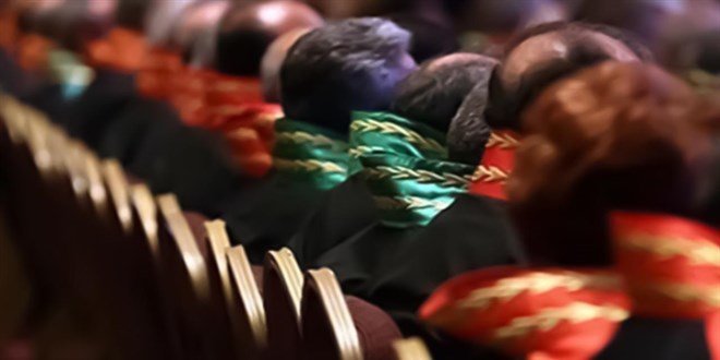 Hakim ve savcıların terfi kriterlerinde önemli bir değişikliğe gidildi. Resmi