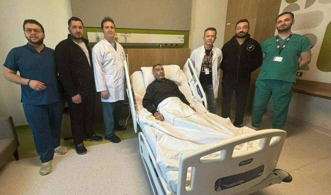 Gaziantep’te yaşayan genetik polikistik böbrek hastası Mustafa Doğan, giderek büyümeye