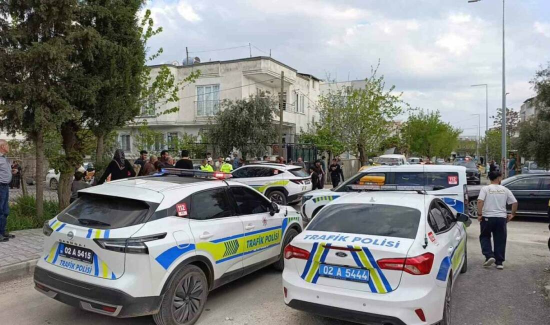 Adıyaman’da meydana gelen maddi hasarlı kaza sonrası taraflar birbirine girdi.