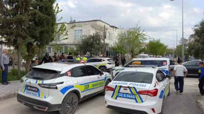 Adıyaman’da meydana gelen maddi hasarlı kaza sonrası taraflar birbirine girdi.