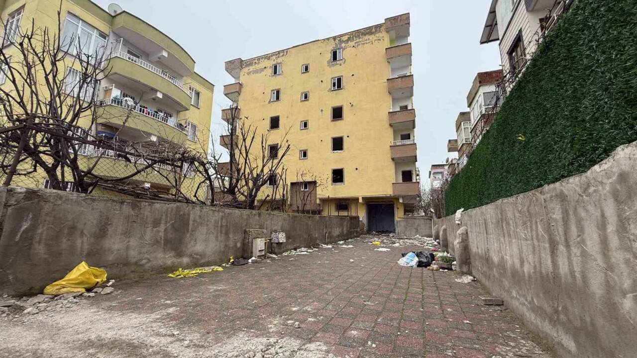 Diyarbakır’ın merkez Bağlar ilçesinde ikamet edenlerin kolonlarından ses geldiği ihbarı