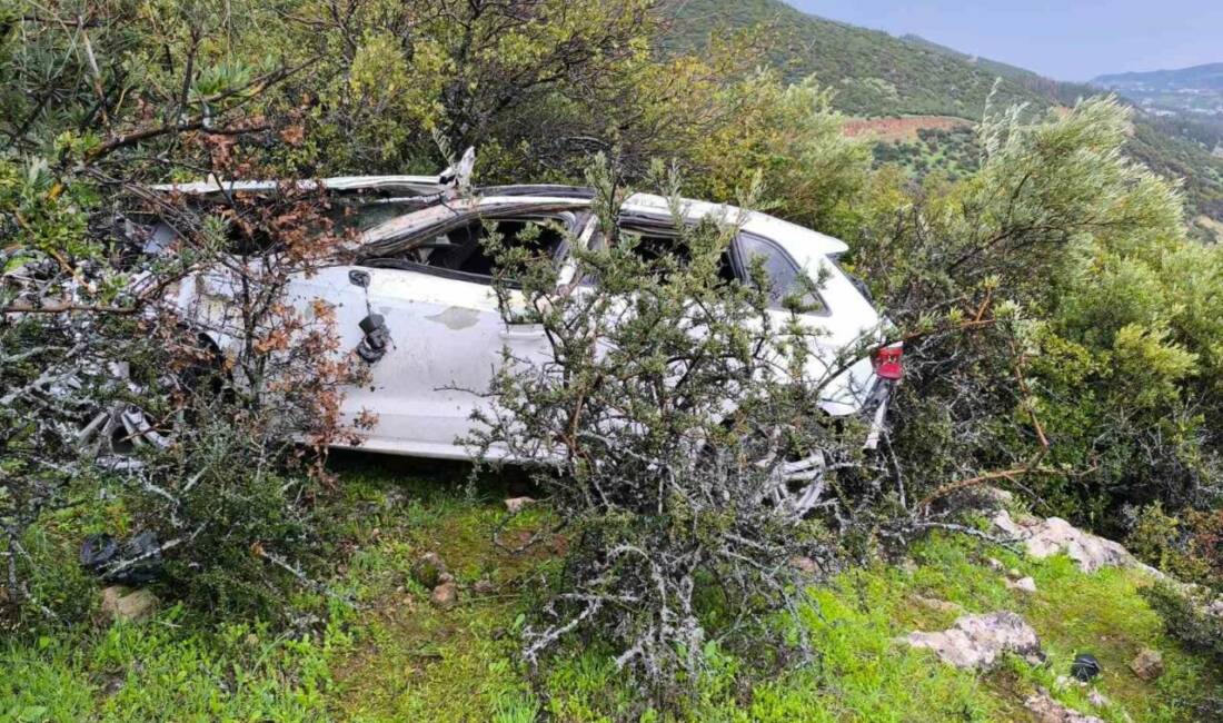 Gaziantep’te kontrolden çıkarak uçuruma yuvarlanan otomobilin sürücüsü hayatını kaybetti.