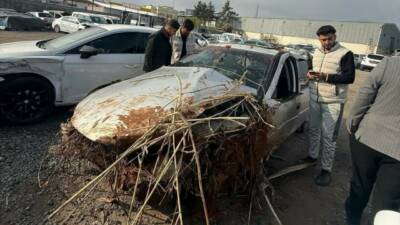 Şanlıurfa’nın Akçakale ilçesinde kontrolden çıkarak devrilen otomobilin sürücüsü hayatını kaybetti.