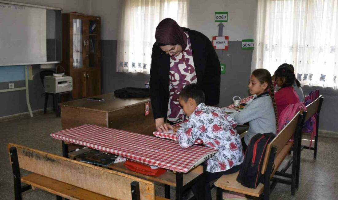 Gaziantep’te 3 yıl önce Ekinli Köyü İlkokulu’na müdür ve öğretmen