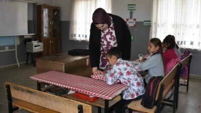 Gaziantep’te 3 yıl önce Ekinli Köyü İlkokulu’na müdür ve öğretmen