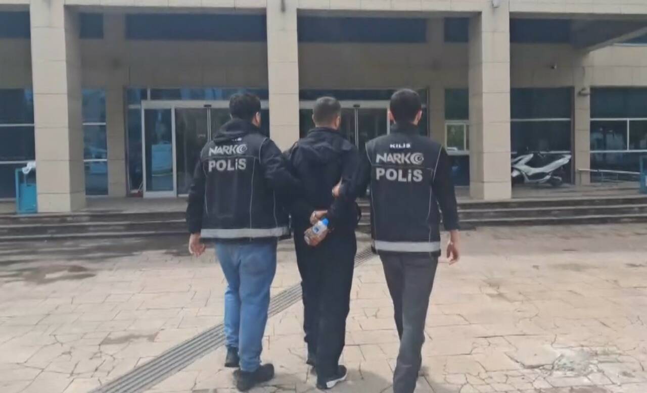Kilis'te narkotik ekipleri tarafından düzenlenen operasyonda, 30 yıl 3 ay