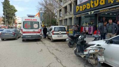Adıyaman'da bir motosikletin yayaya çarpması sonucu yaya yaralanırken, motosiklet park