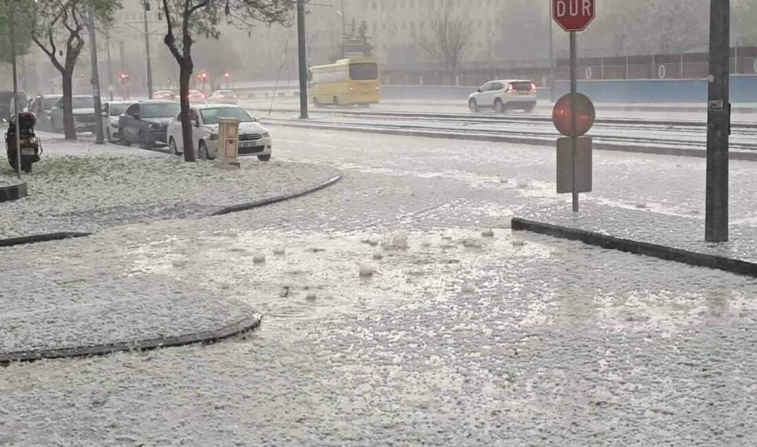 Gaziantep’te ceviz büyüklüğünde dolu yağışı, hayatı olumsuz etkileyerek vatandaşları hazırlıksız