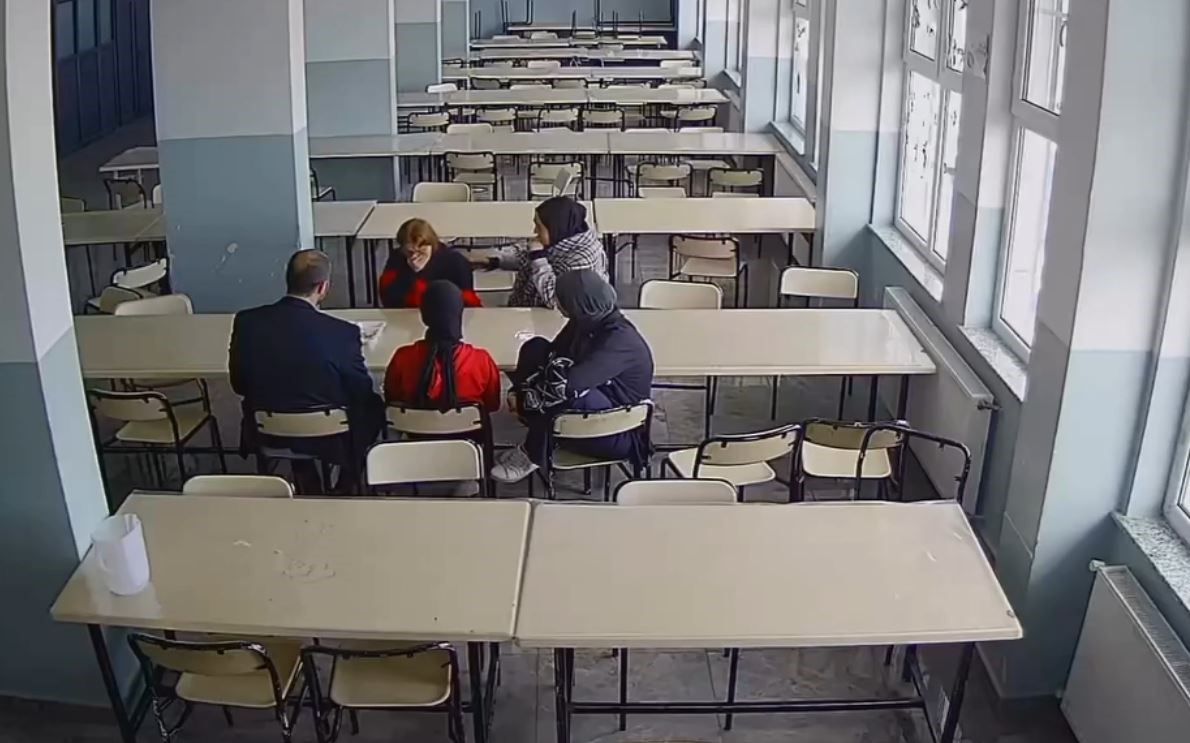 Gaziantep’te öğle yemeğinde nefes borusuna elma parçası kaçan lise öğrencisi,