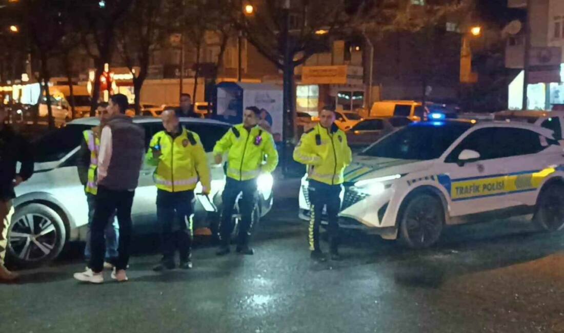 Batman’da otomobilin önce yayaya ardından park halindeki araca çarptığı kazada