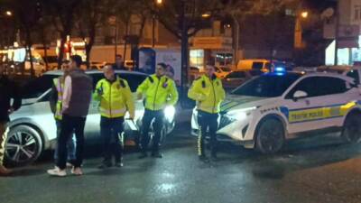 Batman’da otomobilin önce yayaya ardından park halindeki araca çarptığı kazada