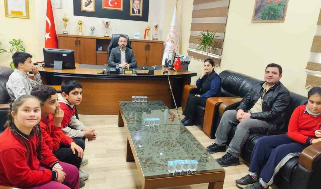 Adıyaman’ın Kahta ilçesinde, Kahta Mevlana Ortaokulu Özel Eğitim Sınıfı öğrencileri,