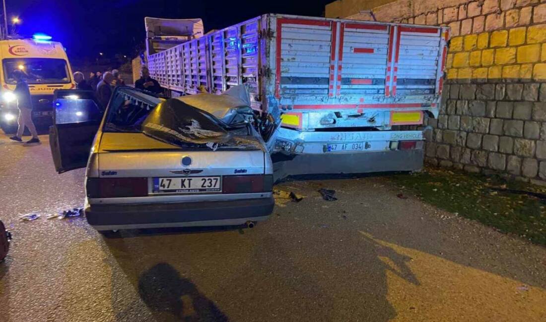 Mardin’in Yeşilli ilçesinde park halindeki tıra çarpan otomobilde bulunan 5
